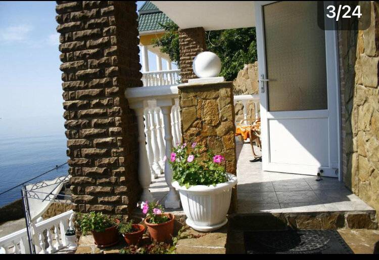 Фотографии номера Люкс с 2 спальнями в Гостевом доме Реоли Форос