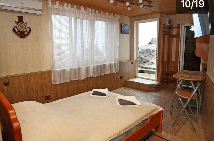 Фотографии номера Двухместный номер Делюкс с 1 кроватью и видом на море в Гостевом доме Реоли Форос