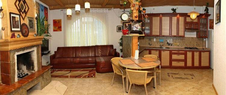 Фотографии номера Люкс с 2 спальнями в Гостевом доме Реоли Форос